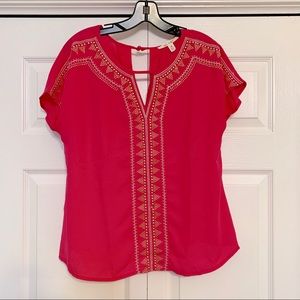 Short sleeve hot pink top